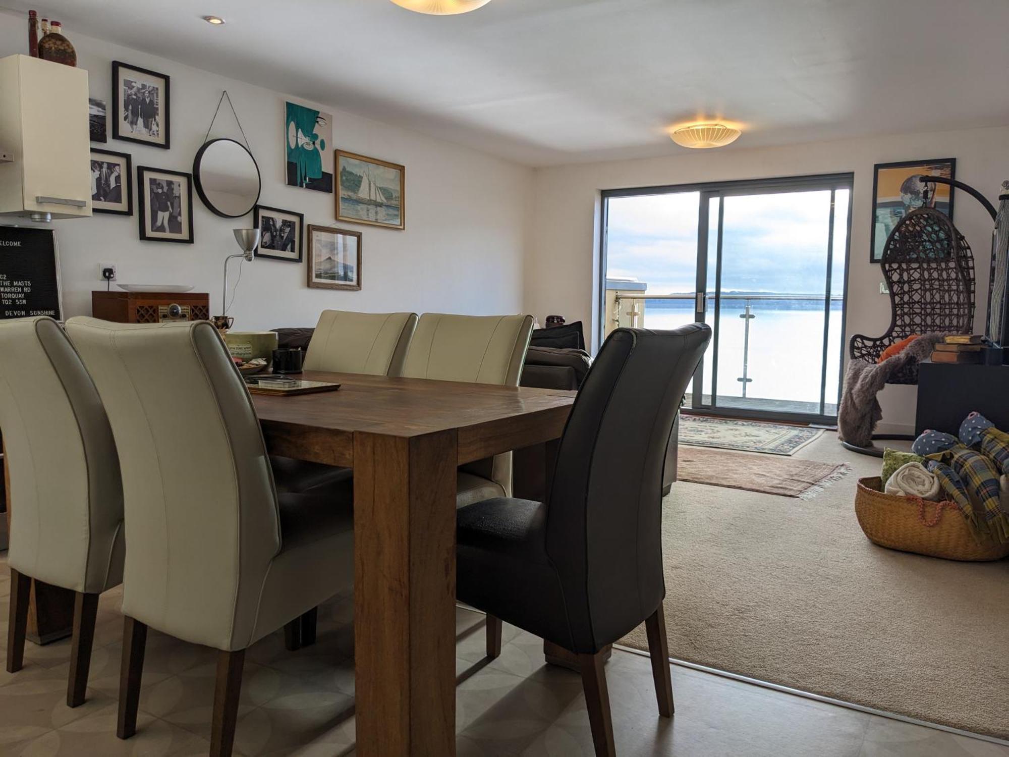 Panoramic Sea Views, Sleeps 4, Torquay Apartment Exterior photo