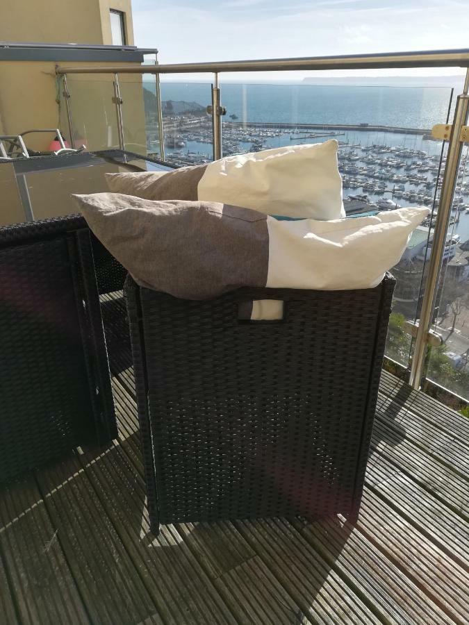 Panoramic Sea Views, Sleeps 4, Torquay Apartment Exterior photo